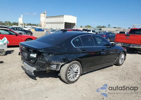 2021 BMW 530 Xi из США, поврежденный, VIN WBA13BJ07MWX01320